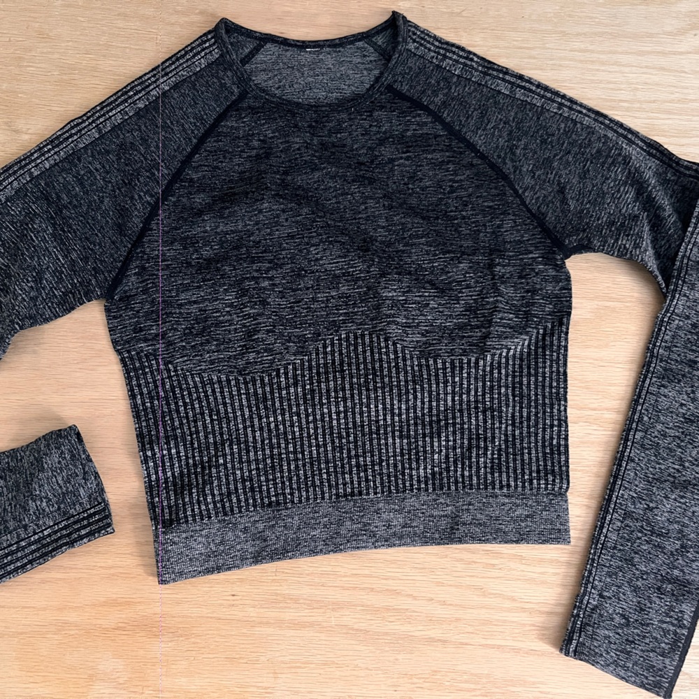 Fabletics Cropped Activewear Top